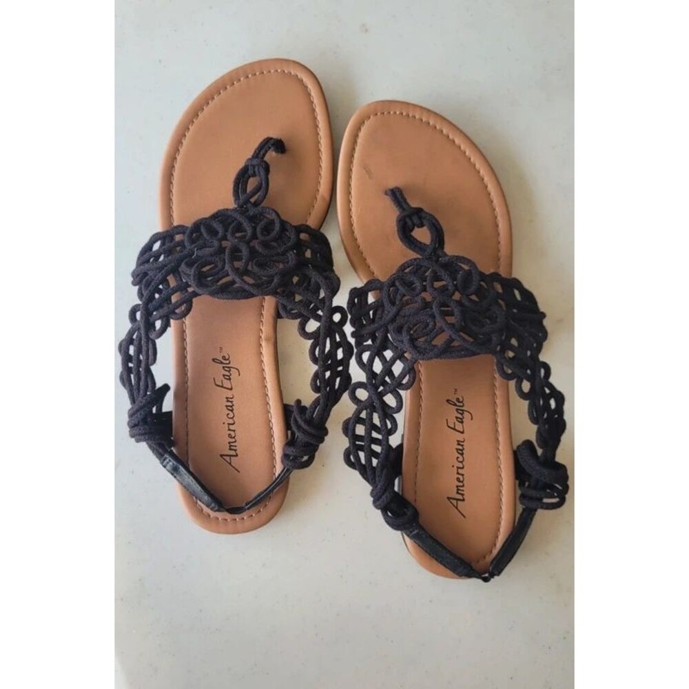 American Eagle flip flops sandals 8